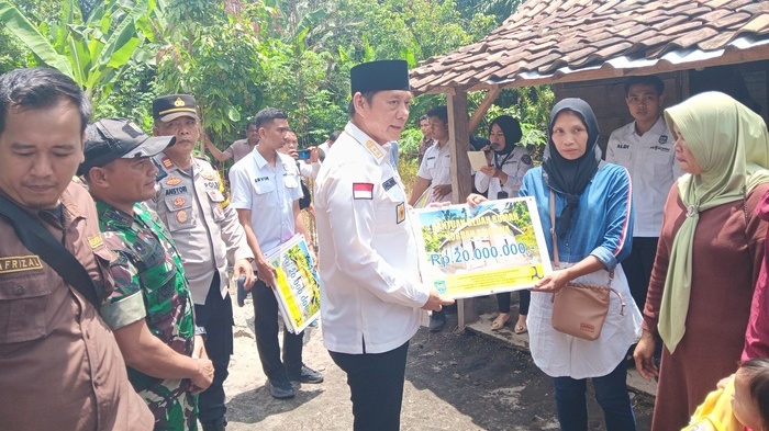 Pemkab OKU Selatan Launchingkan Bedah Rumah