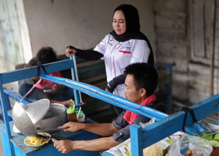 Nikmati Mie Tek-Tek Khas Sumatra Selatan dengan Harga Terjangkau di Sore Hari