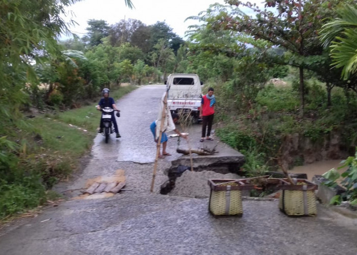 Gorong-Gorong di Jalan Way Selabung Amblas