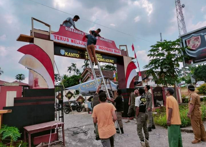 Kelurahan Pasar Muaradua Raih Juara Pertama, Lomba Gapura Pemkab OKUS