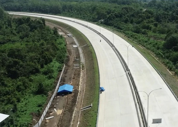 Keren, Ini Progres Konstruksi Tol Padang - Sicincin yang Dilengkapi Flyover di Atas Rel