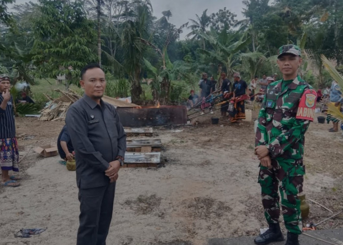 Sinergi Aparat dan Masyarakat dalam Pengamanan Upacara Ngaben di Desa Karang Agung