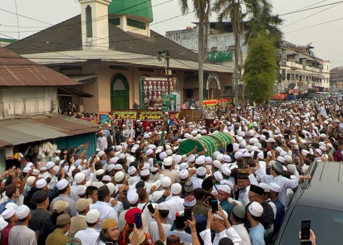  Puluhan Ribu Pelayat Hadiri Pemakaman Habib Mahdi, Ini Kesaksian Sebelum Wafat yang Bikin Merinding