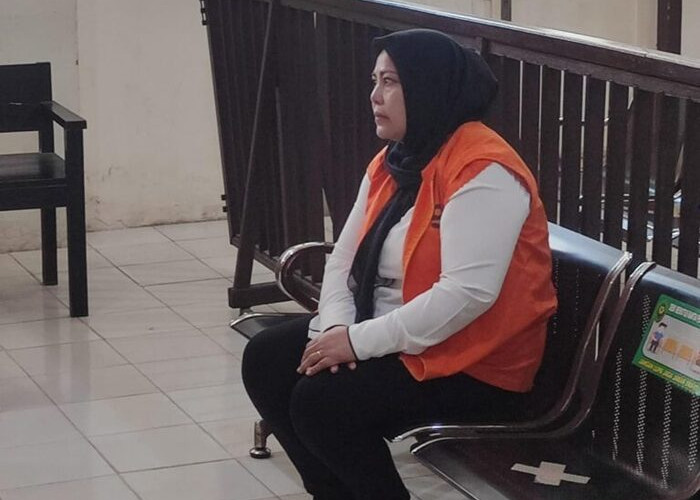 Terbukti Palsukan Data Ahli Waris, Dewi Divonis 1 Tahun Penjara