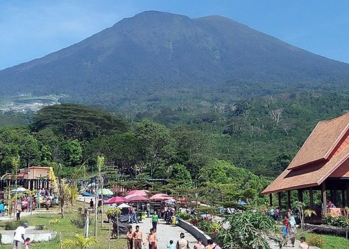 Gunung Dempo, Misteri Manusia Harimau dan Legenda Keajaiban di Balik Kabut Tebal