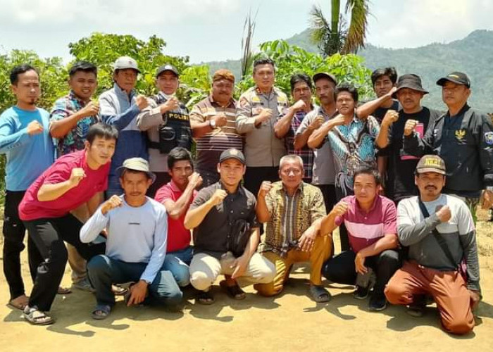 Kapolres OKU Selatan Melakukan Kunjungan Ke Desa Sadau Jaya Terkait Karhutla