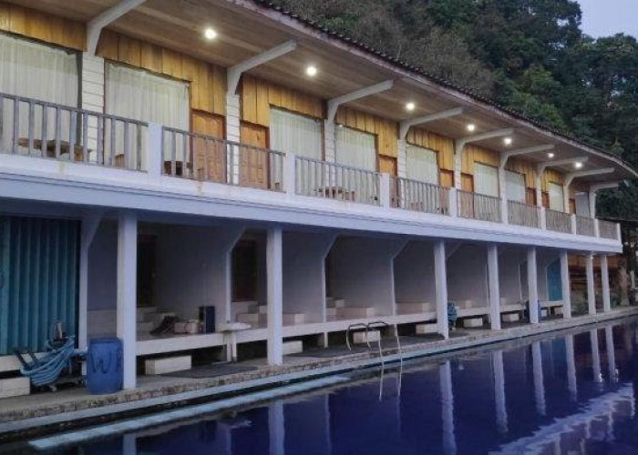 Fasilitas Wisata yang Melanggar Aturan di Danau Ranau