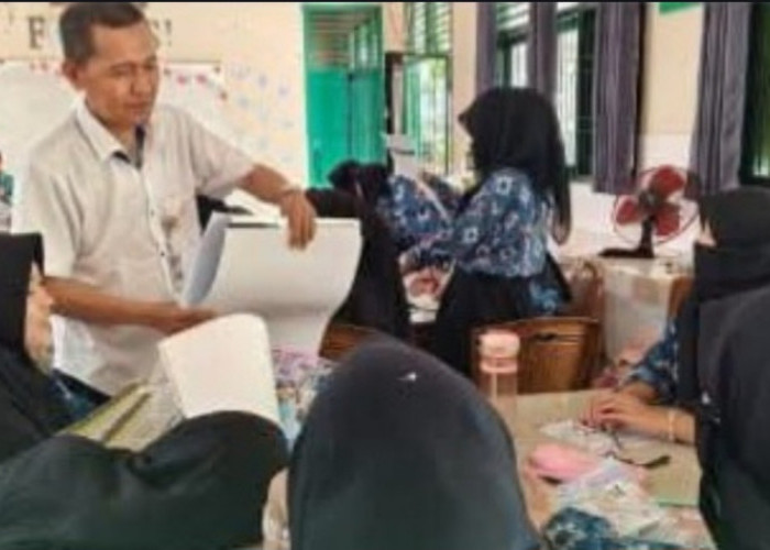 Siswa Kelas Akhir MAN 01 OKU Selatan Terima Sosialisasi Universitas PGRI Palembang