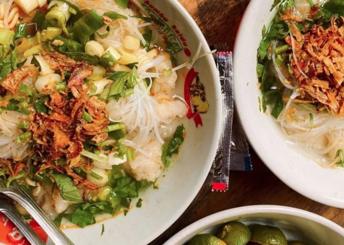 Menikmati tekwan Palembang ala masa kini, pakai mie instan