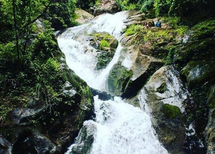 Temukan Keindahan Tersembunyi di Balik Pesona Air Terjun Galang Tinggi, Desa Galang Indah