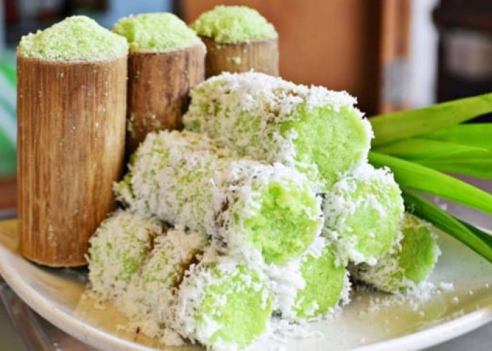 Kelezatan Kue Putu Klasik, Isi Gula Merah Membawa Tradisi dan Nikmat!