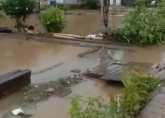 Curah Hujan Tinggi, Warga Desa Berasang Terancam Banjir Setiap Hujan Deras