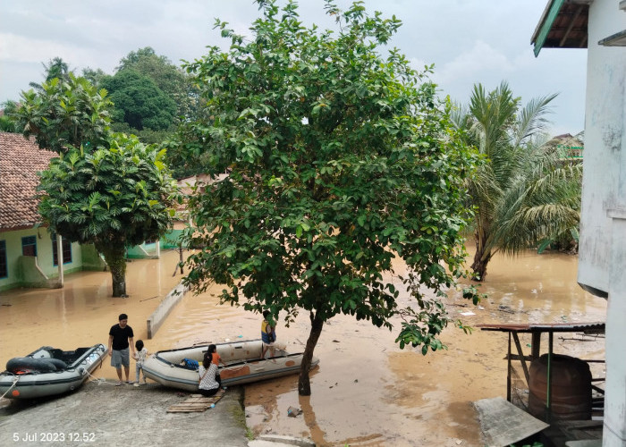 Kerugian Besar Di Akibatkan Oleh Banjir 