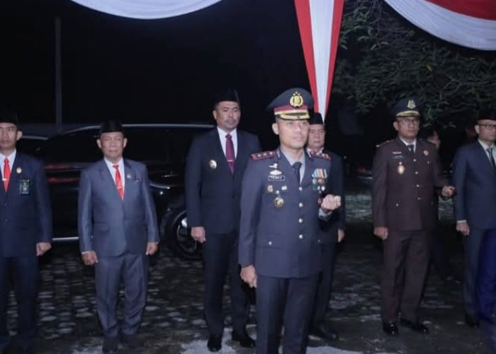 Jelang HUT ke-80 RI, Bupati dan Wabup OKU Selatan Gelar Ziarah Nasional dan Renungan Suci di TMP Murni Buay Ra