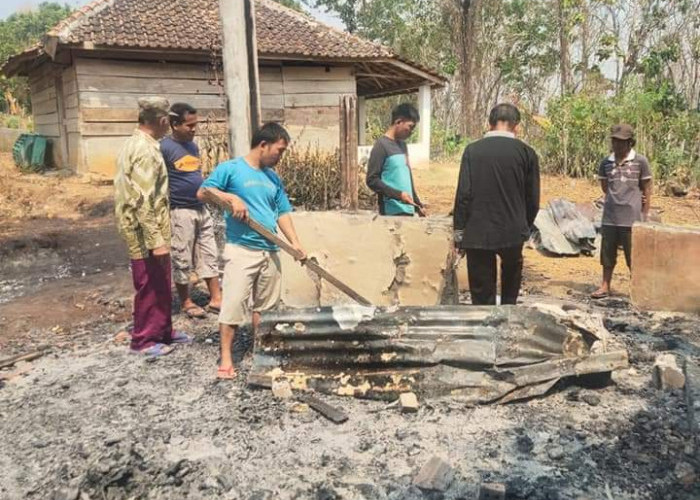 Kebakaran di Desa Bandar Kabupaten OKU Selatan Mendorong Peringatan dari Bupati OKUS