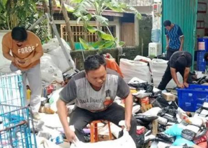 Pengiriman Paket di Palembang Melonjak, Kurir Kewalahan Antar Hingga 400 Paket per Hari