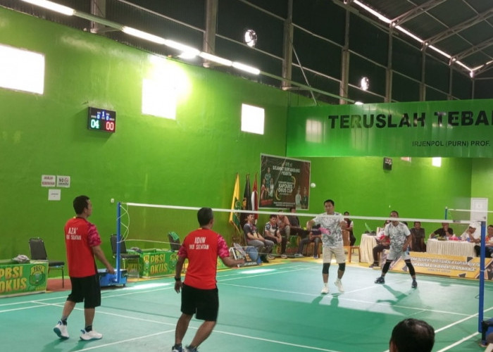 Final Dramatis Kapolres OKUS Cup 2026, Aza–Idin Taklukkan Roby–Toni Lewat Tiga Set