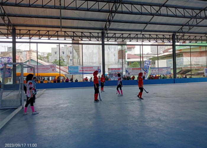 Tim Putri Cabor Hockey OKUS Kalahkan Tim Palembang