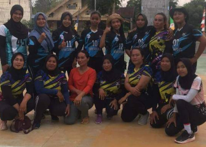 Klup Bola Volly Pelangki ikuti Pertandingan Persahabatan di Desa Gunter
