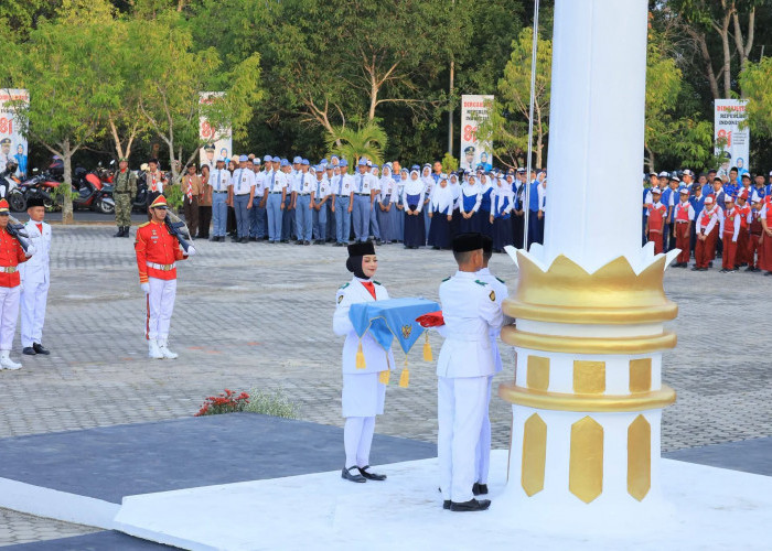 Upacara Penurunan Bendera Merah Putih HUT Ke-81 RI di OKU Selatan Berlangsung Khidmat