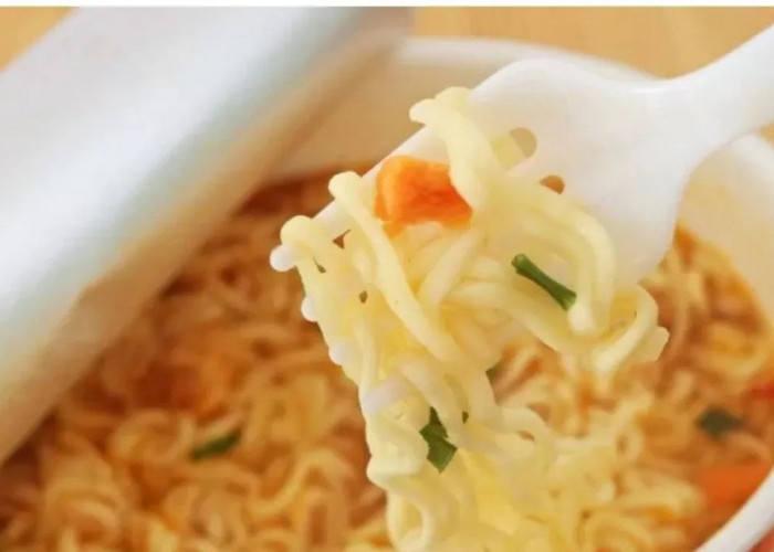 Yang bisa terjadi bila konsumsi mi instan berlebih