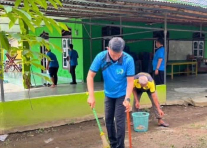 Warga Binaan Pemasyarakatan Lapas Muaradua Kompak Gelar Kerja Bakti Sambut Ramadan