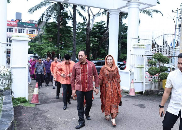 Bupati OKU Selatan Hadiri Open House Pj. Gubernur Sumsel untuk Mempererat Silaturahmi dan Rayakan Idul Fitri