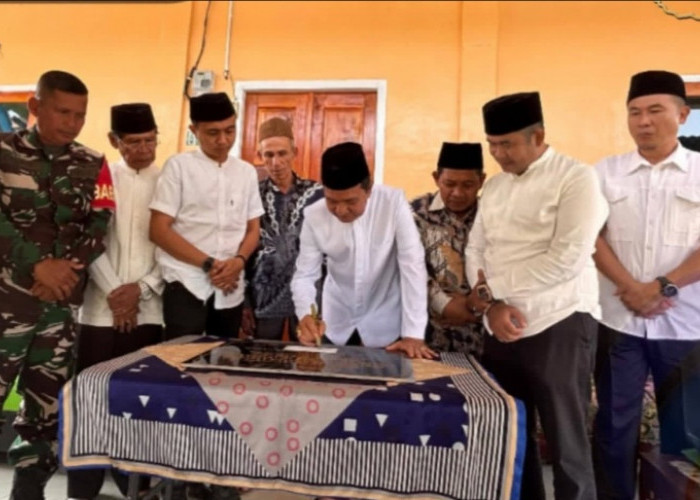 Wakil Bupati OKU Selatan Resmikan Mushalla Imam Asy Syafi’i di Desa Pagar Dewa