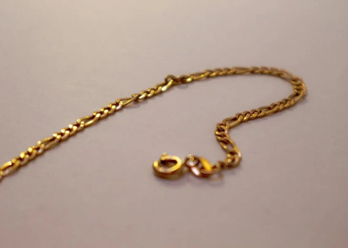 Turun Signifikan, Harga Emas Perhiasan di Palembang Anjlok Rp500 Ribu per Suku