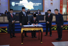 Bupati OKU Selatan Hadiri Rapat Paripurna DPRD, Bahas RKU-APBD dan Propemperda 2027