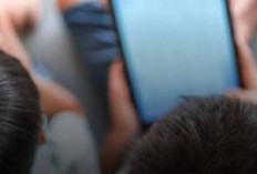 Pemerintah Batasi Anak Main Hape, Upaya Lindungi Generasi Muda dari Dampak Negatif Digital