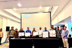 Bupati OKU Selatan Hadiri Penandatanganan Berita Acara IPPR Dukung Revisi RTRW dan Penyusunan RDTR