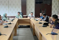 Asisten II Setda OKU Selatan Pimpin Rakor Penataan PKL dan Parkir di Kota Muaradua