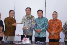 Komitmen Tingkatkan Kualitas Pengelolaan Keuangan, Bupati Abusama Sambut Baik Kehadiran Tim Pemeriksa BPK RI