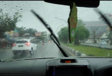 Peringatan Dini Cuaca Sumatera Selatan: Hujan Lebat Disertai Petir dan Angin Kencang Berpotensi Meluas Hingga 