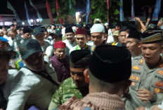 Ribuan Warga OKU Selatan Padati Masjid Agung Al-Muhtadin, Dengarkan Tausiyah Ustaz Abdul Somad pada Malam Nuzu