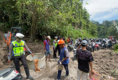 Perbaikan Jalan Amblas di Pelawi OKU Selatan Masuk Tahap Pemasangan Gorong-gorong