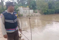 Antisipasi Banjir, Polsek Simpang Martapura Intensif Pantau Debit Sungai Komering